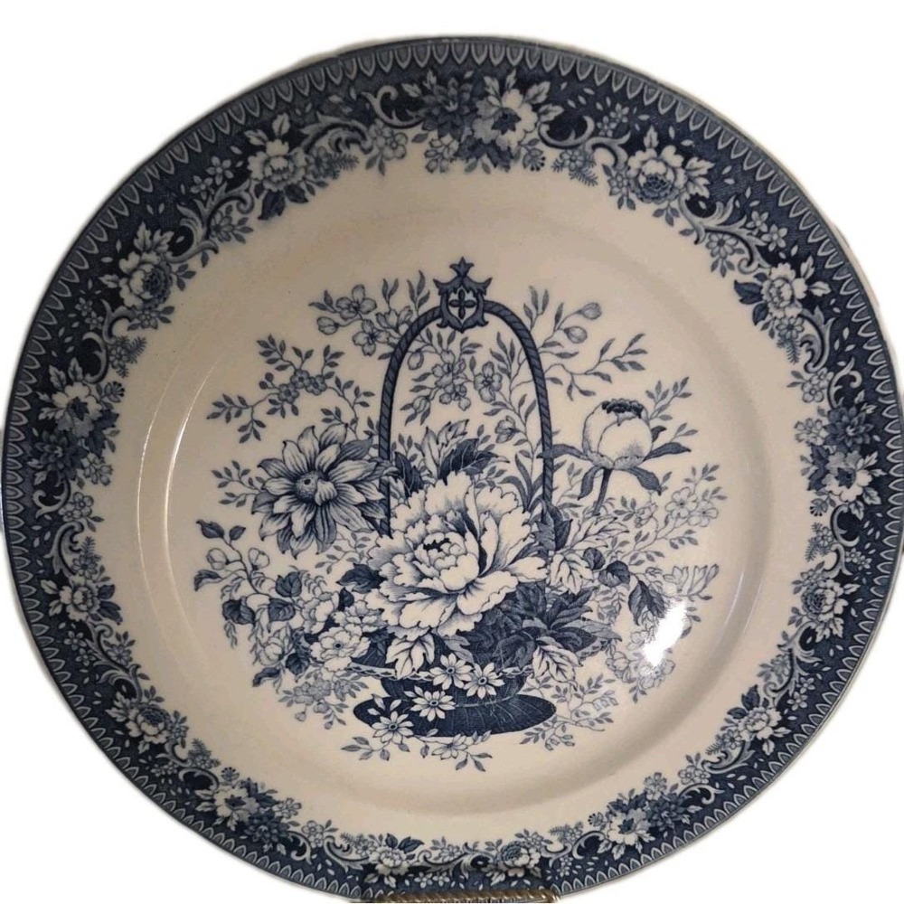 Hara English Garden Dinner Plate Japan 11 3/4 inches Blue White Floral Basket